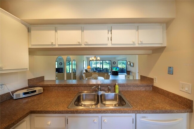 Building Photo - 696 Bird Bay Dr W