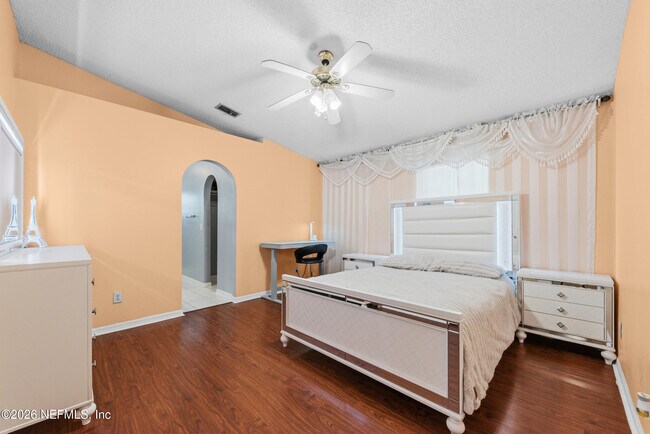 Building Photo - 2656 Lantana Lakes Dr E