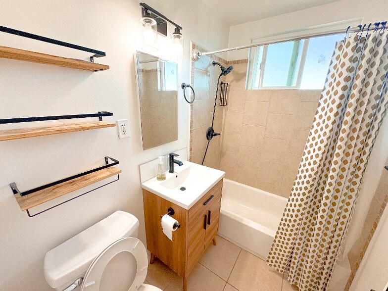 Building Photo - 12 Linden Ave