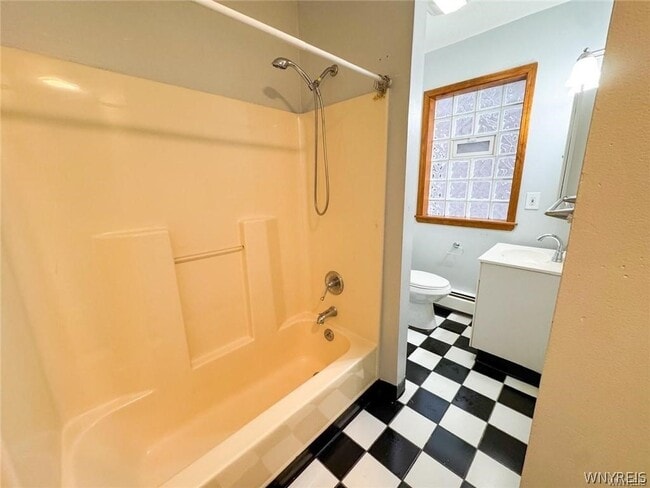 Building Photo - 1953 Falls St