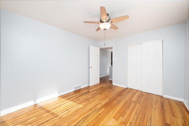 Building Photo - 8989 E 12th Ave