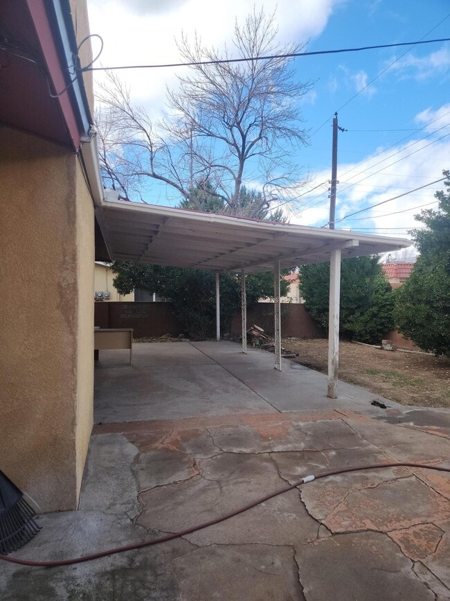 Building Photo - 8509 Bellehaven Pl NE