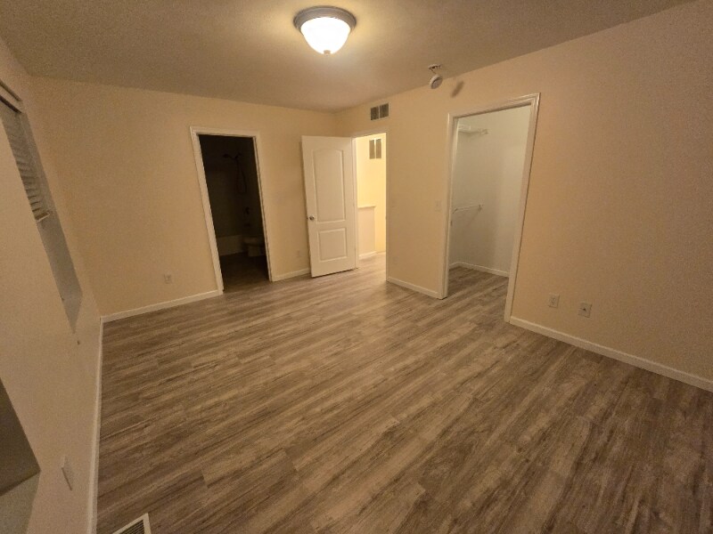 Building Photo - 288 Cimarron Dr