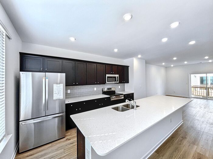 Building Photo - 4142 Tillie Cir