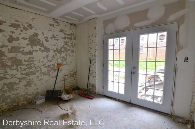 Building Photo - 2209 Rivermont Ave