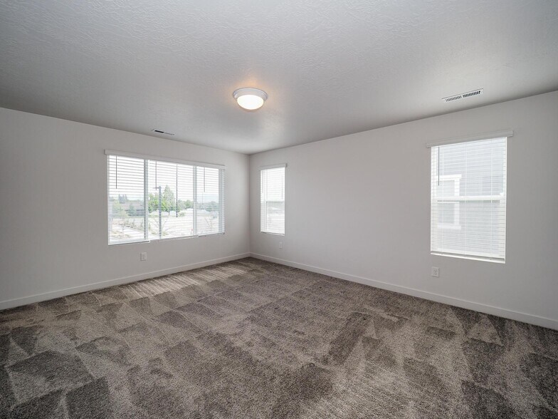 Building Photo - 1578 W Sparta Way
