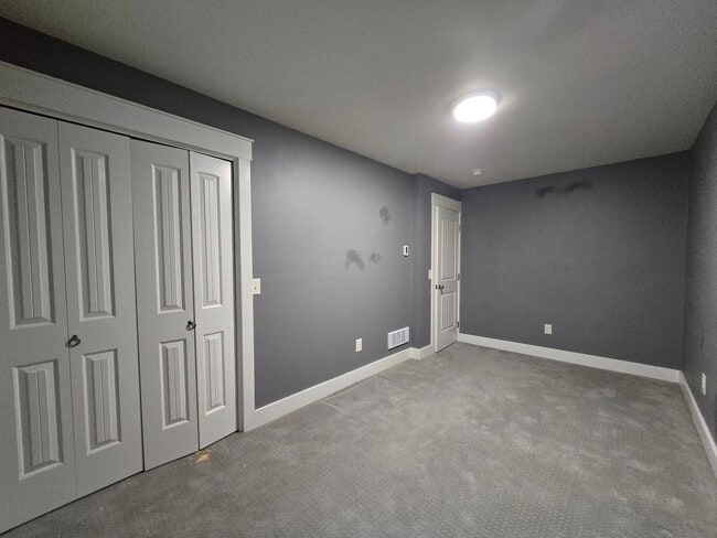 Building Photo - 4 bed 2 bath home in Josephine Crossing