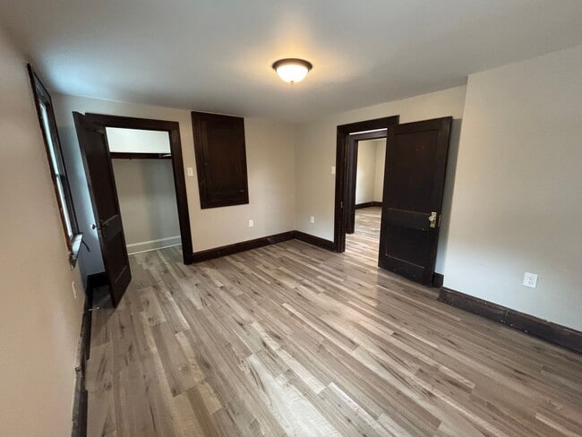 Building Photo - Beautiful 3 Bedroom 2 Bathroom Home in Bea...
