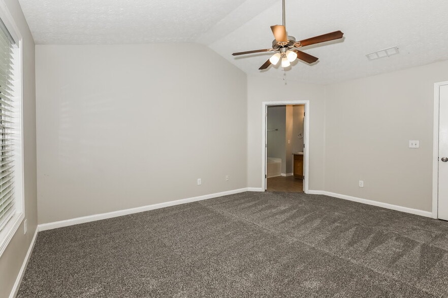 Building Photo - 416 Heathcliff Ct