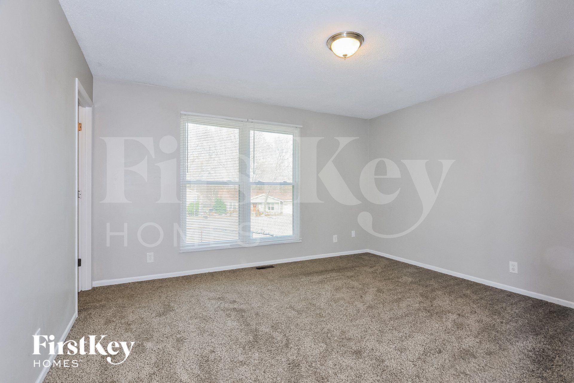 Building Photo - 37 Westbrook Dr