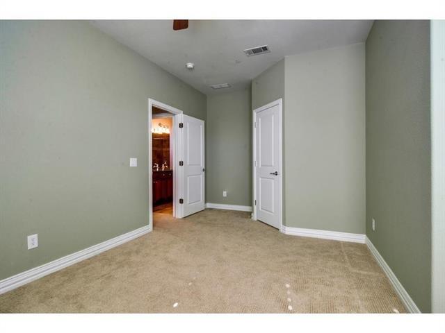 Building Photo - 3209 Bloomfield Ct