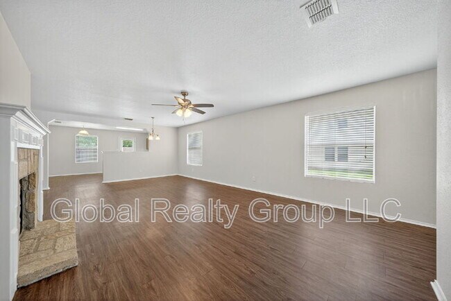 Building Photo - 16610 Retama Crown