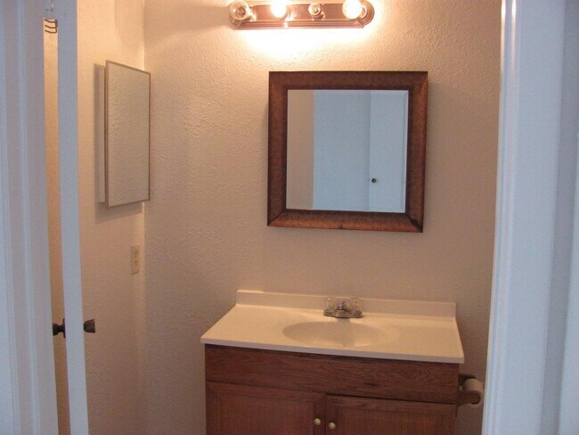 Building Photo - 815 Boynton Beach Blvd