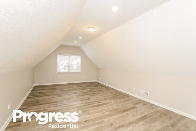 Building Photo - 217 Walter Ct