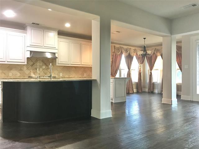 Building Photo - 408 Paluxy Dr