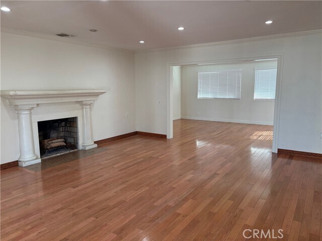 Building Photo - 11246 Lull St