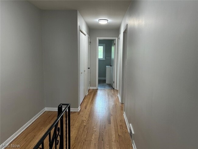 Building Photo - 17914 Chagrin Blvd