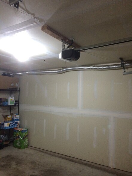 Building Photo - 2720 State St