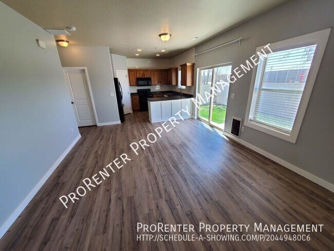 Building Photo - 1005 N 740 W