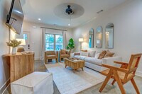 Building Photo - 668 Hawthorne St