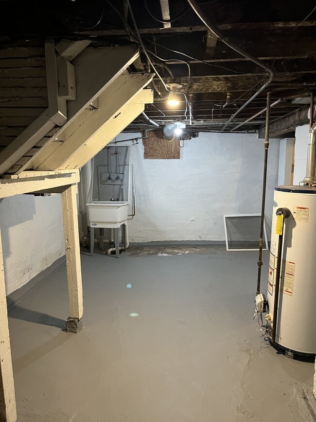 Building Photo - 4140 N Haven Ave