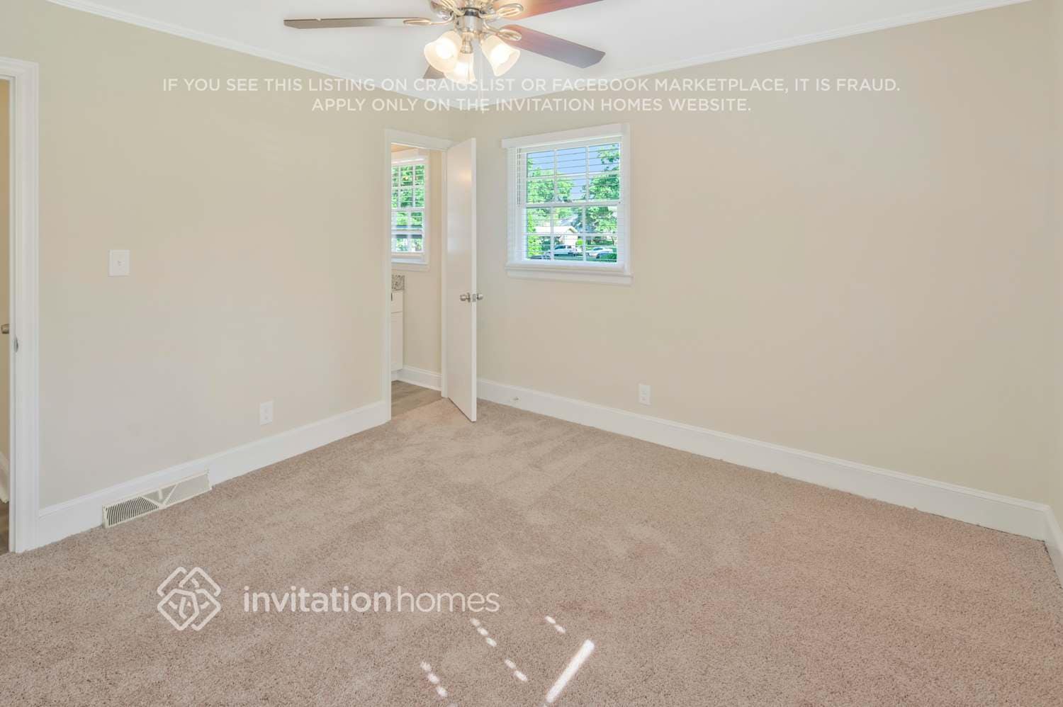 Building Photo - 4213 Gladstone Ln