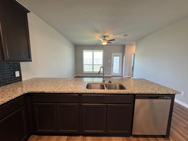 Building Photo - 938 James Parker Cir