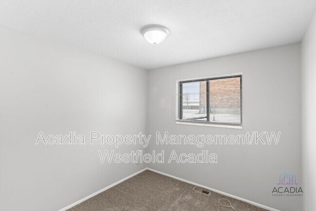 Building Photo - 2360 N 250 W