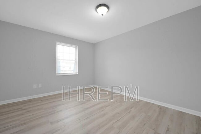 Building Photo - 3043 Morsetown Ct S