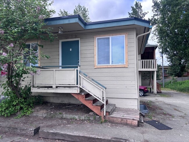 Building Photo - 700 W 45th Ave