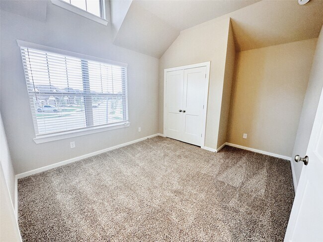 Building Photo - 967 Malibu Shr Ln