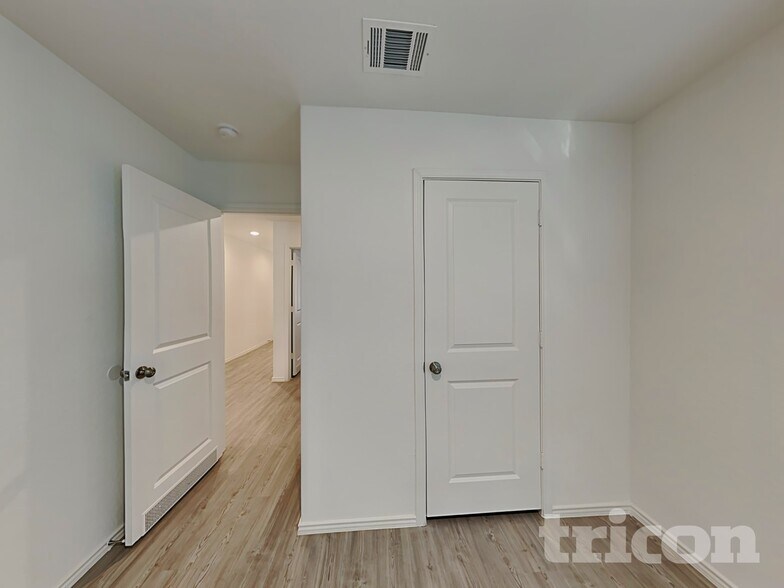 Building Photo - 12911 Hyssop Mdw