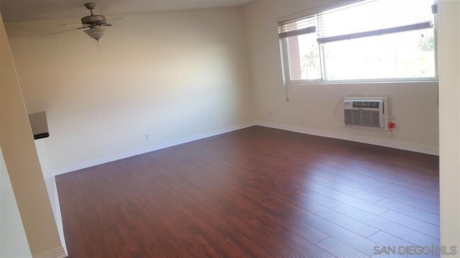 Primary Photo - 6120 Decena Dr