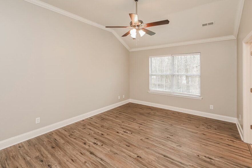 Building Photo - 3913 Leghorn Ct