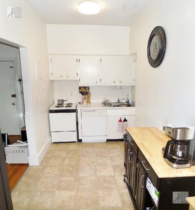 Building Photo - 1 bedroom in Boston MA 02215