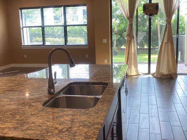 Building Photo - 4582 San Fratello Cir