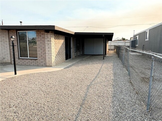 Building Photo - 7916 Center St