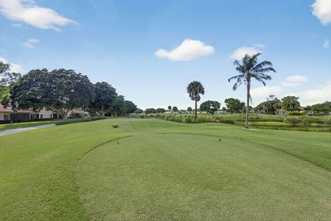 Building Photo - 773 Windermere Way