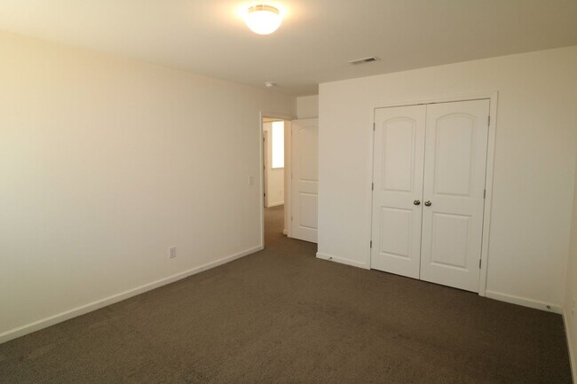 Building Photo - 4740 Wesmar Ct