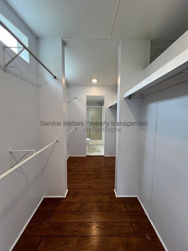 Building Photo - 8006 Malone Rd