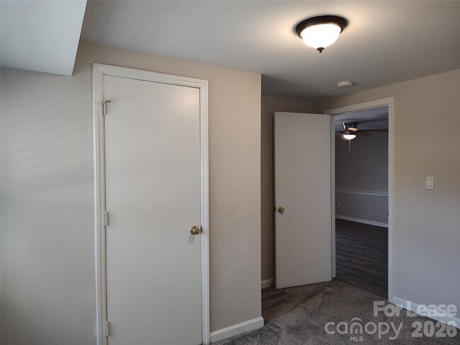 Building Photo - 340 Hollis Rd