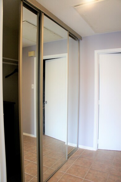 Building Photo - 2209 S Braeswood Blvd