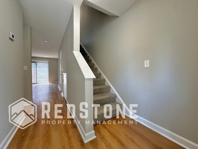 Building Photo - 727 S Broad St