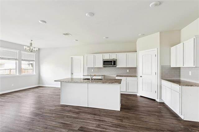 Building Photo - 75633 Sylvia Dr
