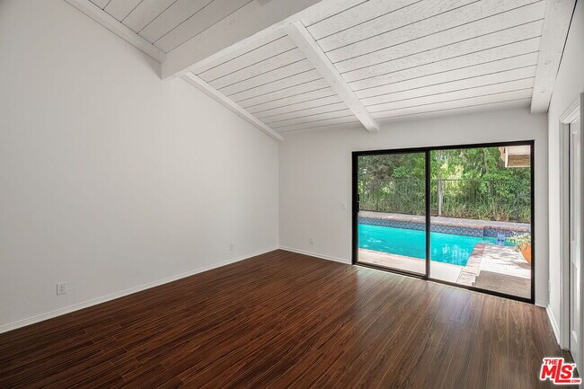 Building Photo - 2952 Bottlebrush Dr