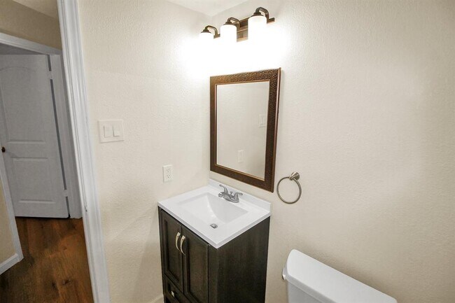 Building Photo - 12714 Summer Mill Dr