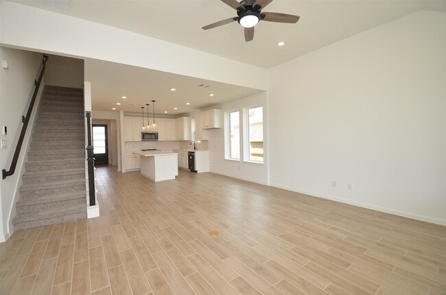 Building Photo - 5631 Pearl Vis Dr