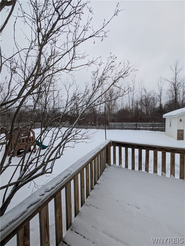 Building Photo - 6181 Old Beattie Rd