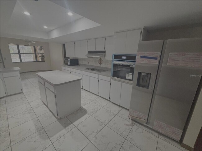 Building Photo - 6520 W Candier Ct