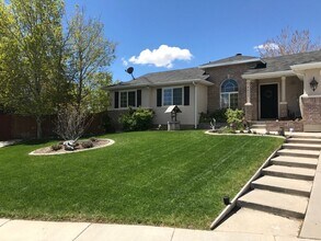 Building Photo - 4611 Ripple Creek Cir